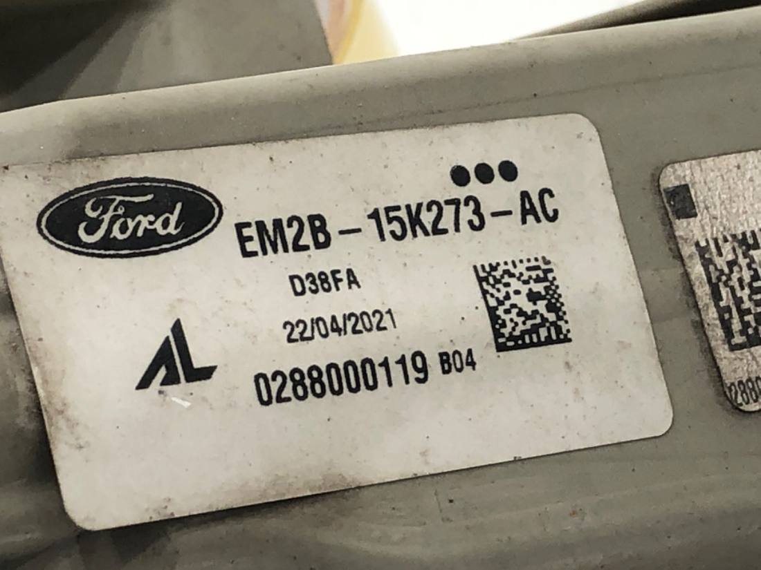 Ліхтар задній лівий Ford S-max EM2B-15K273-AC — фото деталі 4