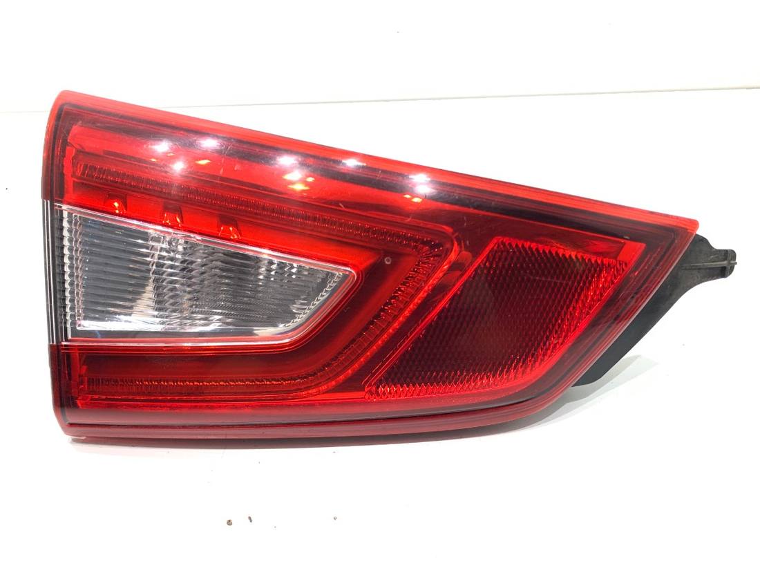 Фонарь задний левый Nissan Qashqai