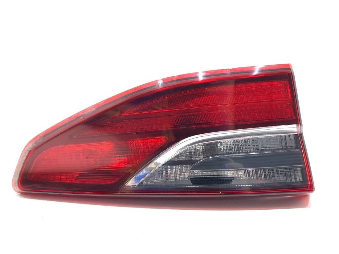 Фонарь задний левый Kia Ceed 92403J7000