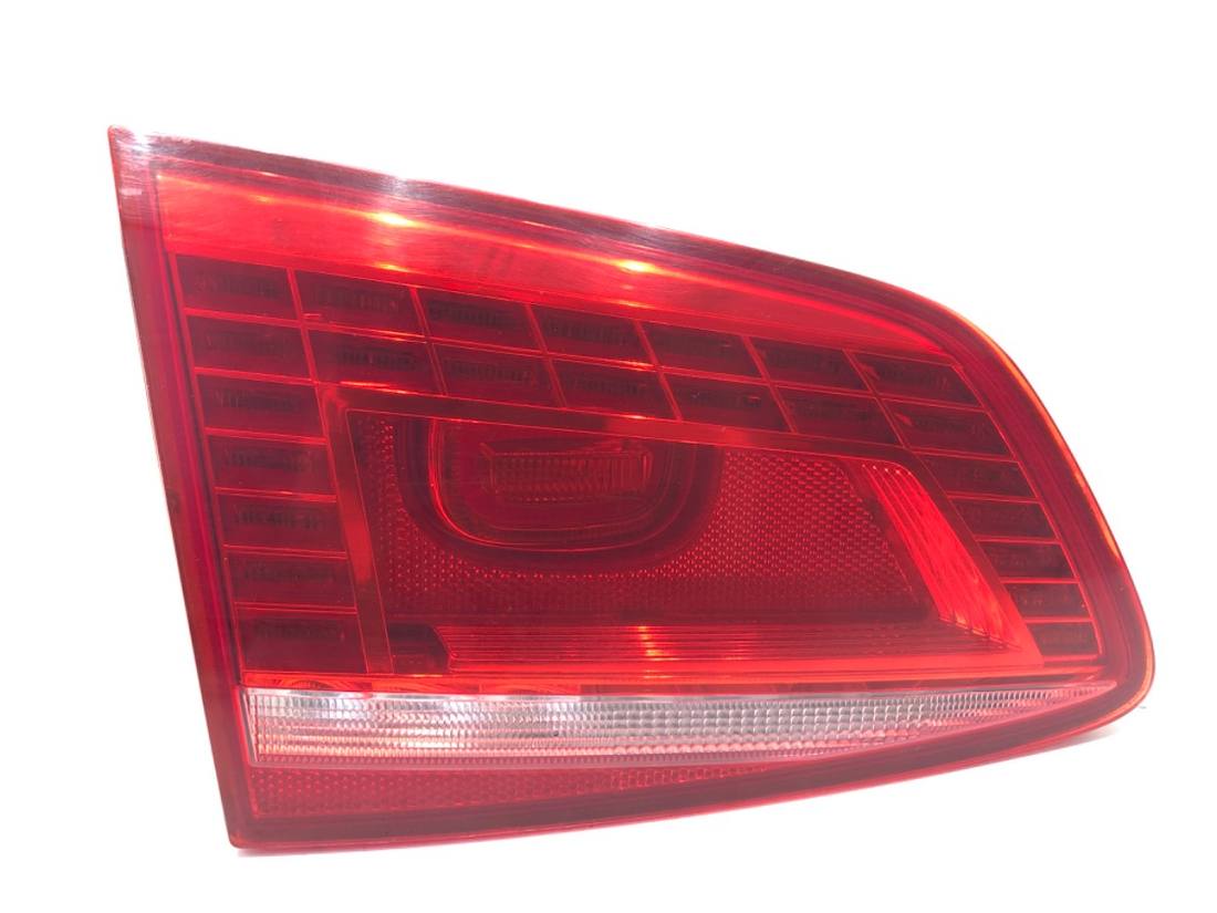 Ліхтар задній лівий Volkswagen Passat B7