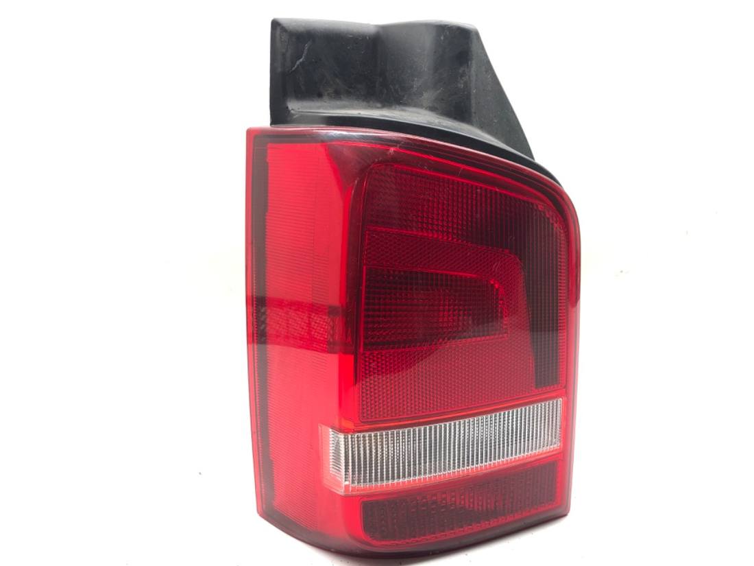 Ліхтар задній лівий Volkswagen Transporter T5 7E5945257