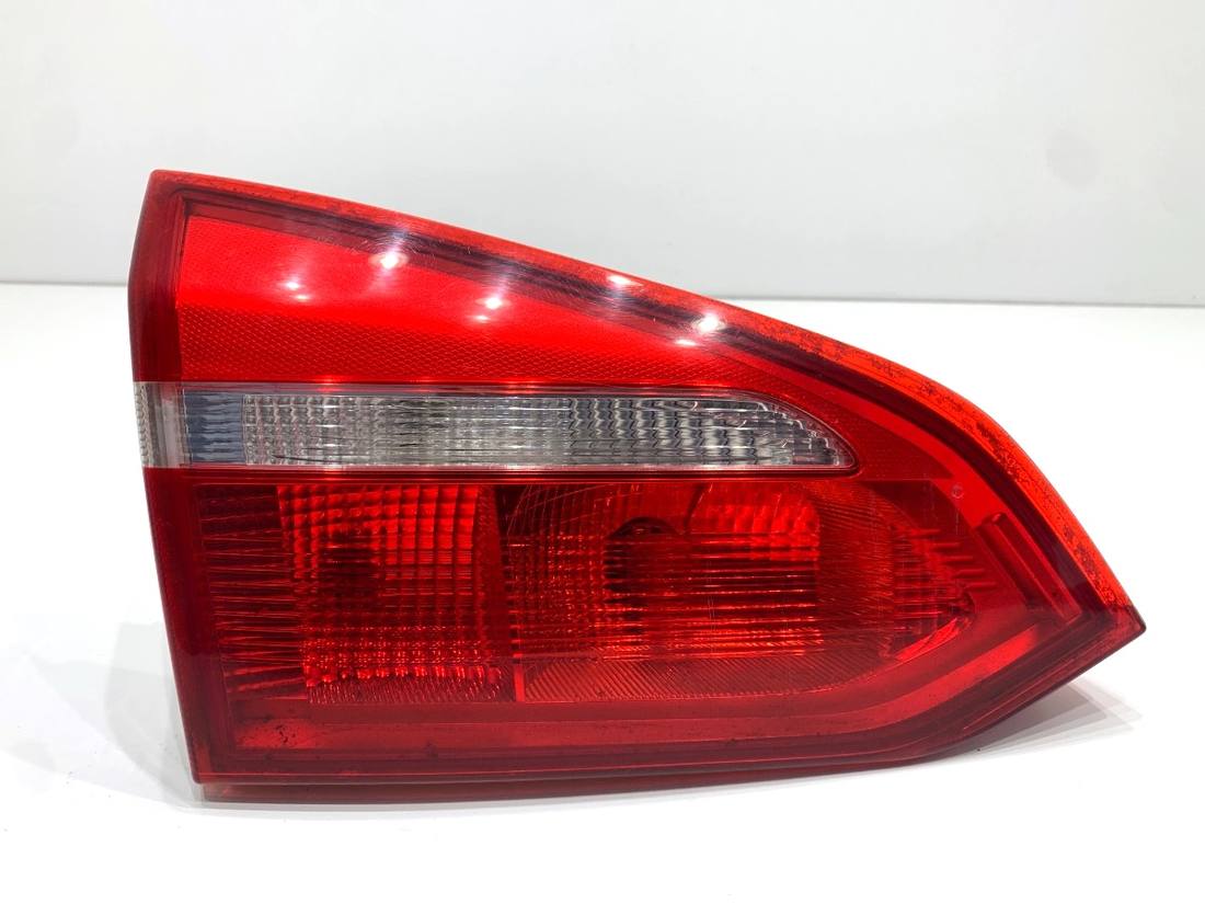 Ліхтар задній лівий Ford Focus F1EB-13A603-BA