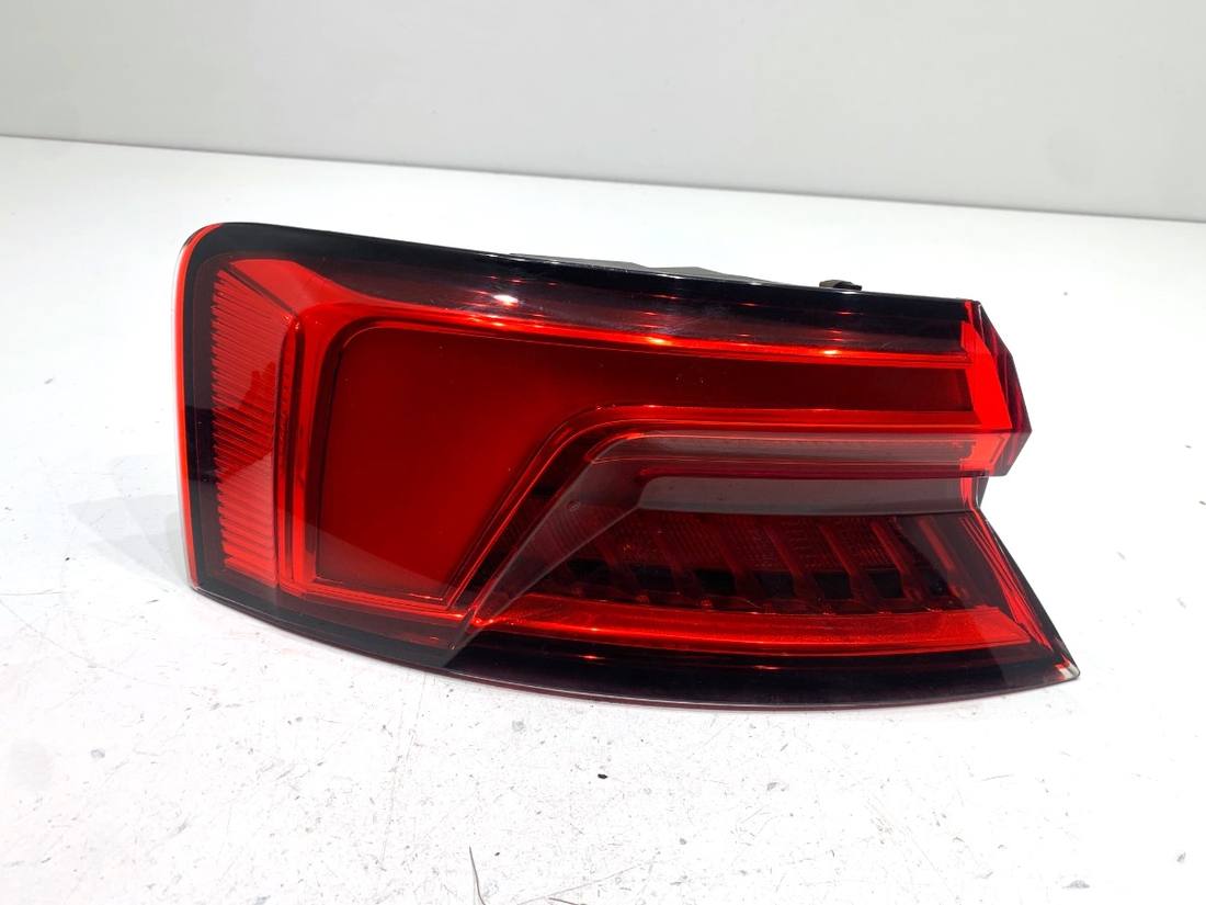 Ліхтар задній лівий Audi A5 8T 8W6945091C
