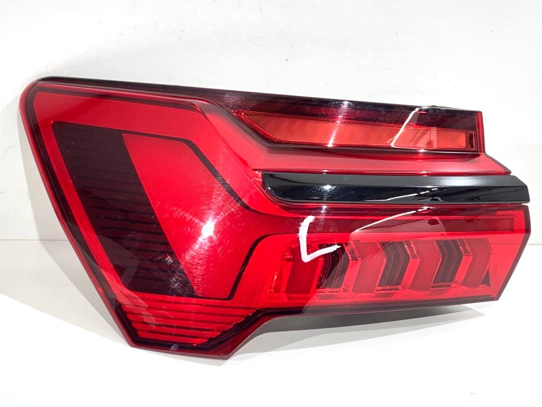 Фонарь задний левый Audi A6 C8 4K5945091E