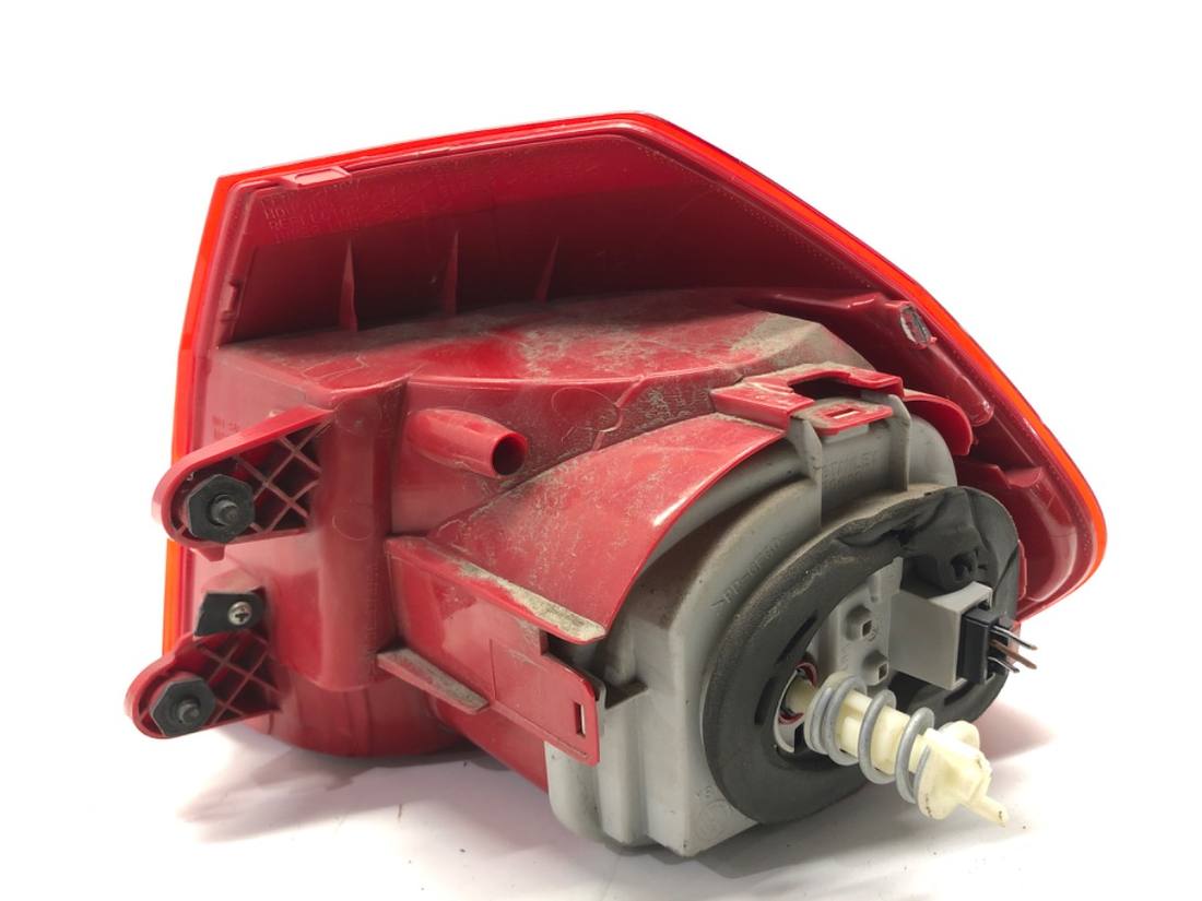 Ліхтар задній лівий Volkswagen Passat B7 561945095H — фото деталі 3