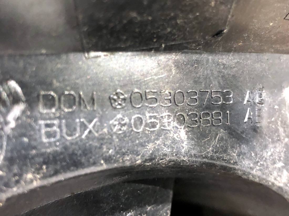 Фонарь задний левый Dodge Caliber — фото детали 4