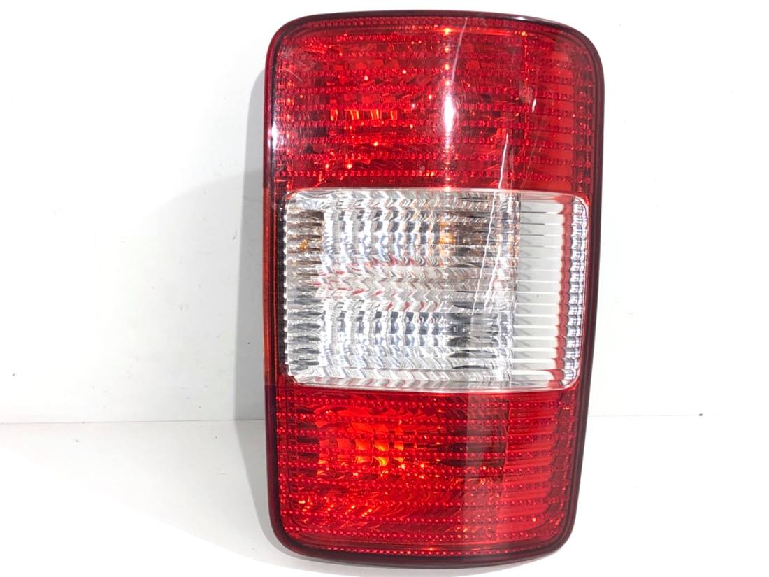 Фонарь задний левый Volkswagen Caddy 2K0945257A