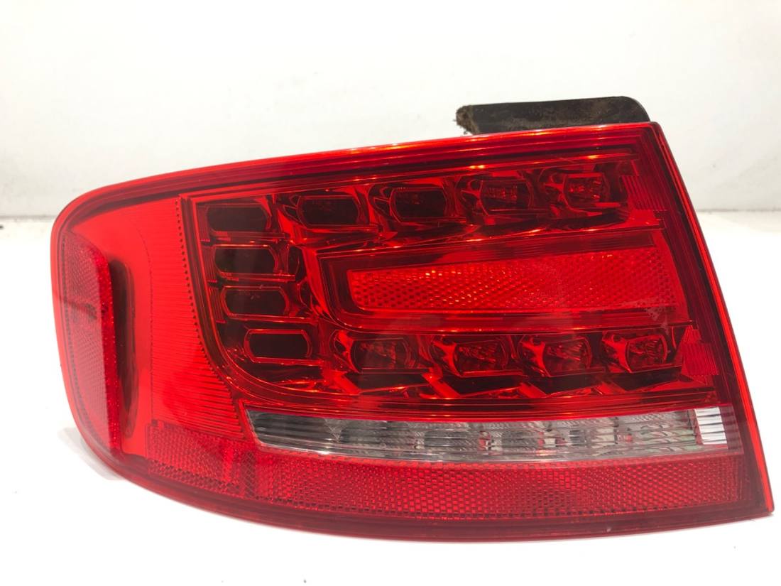 Ліхтар задній лівий Audi A4 B8
