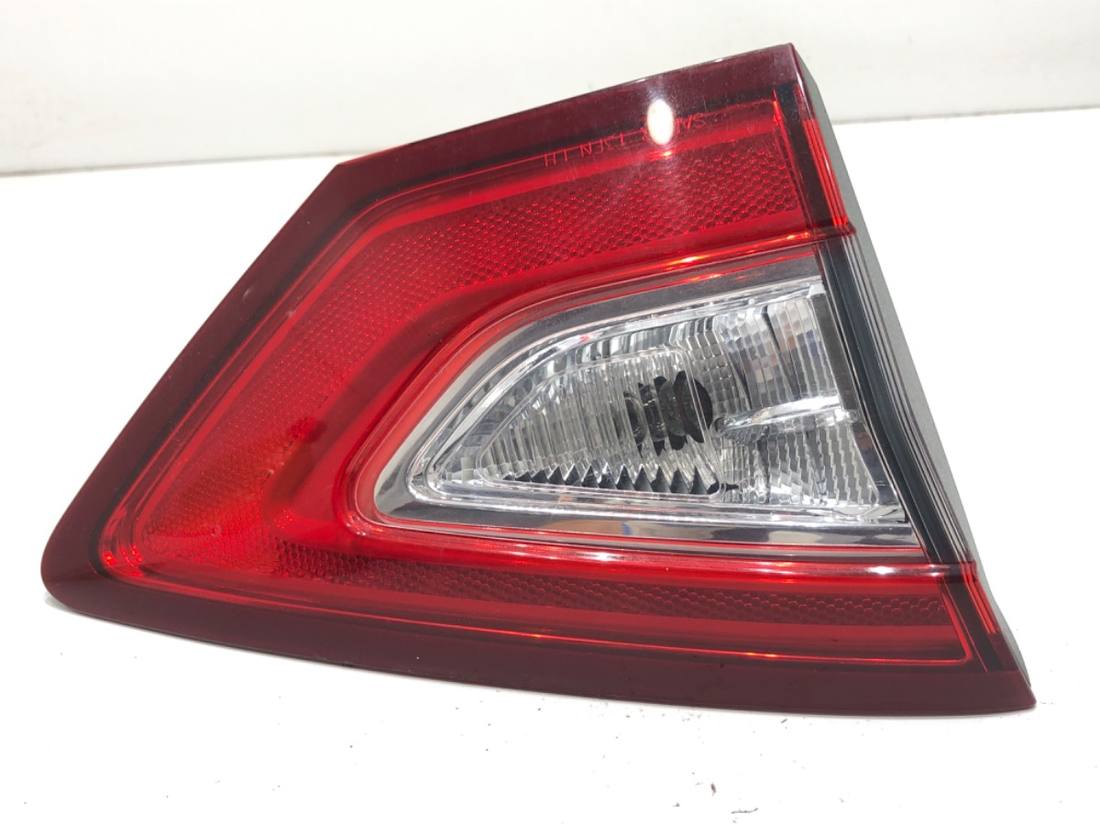 Фонарь задний левый Ford Mondeo DS73-13A603-BE
