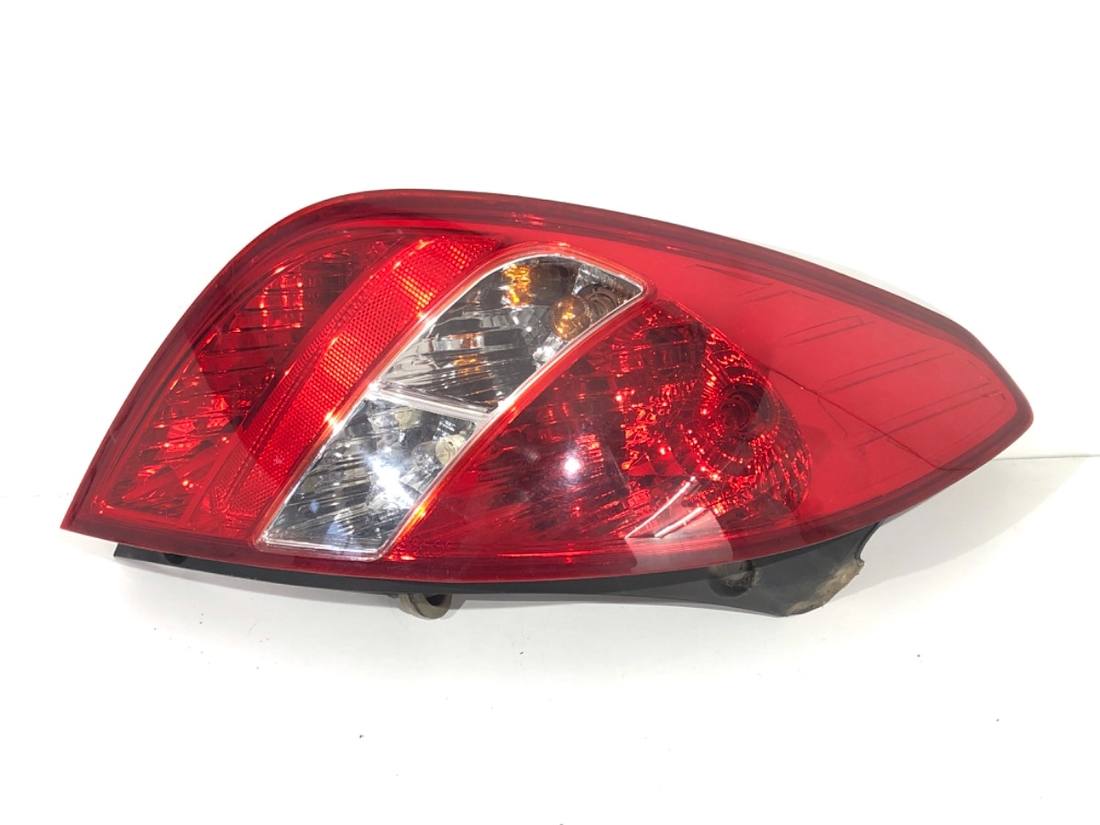 Ліхтар задній лівий Hyundai I20 92401-1J000