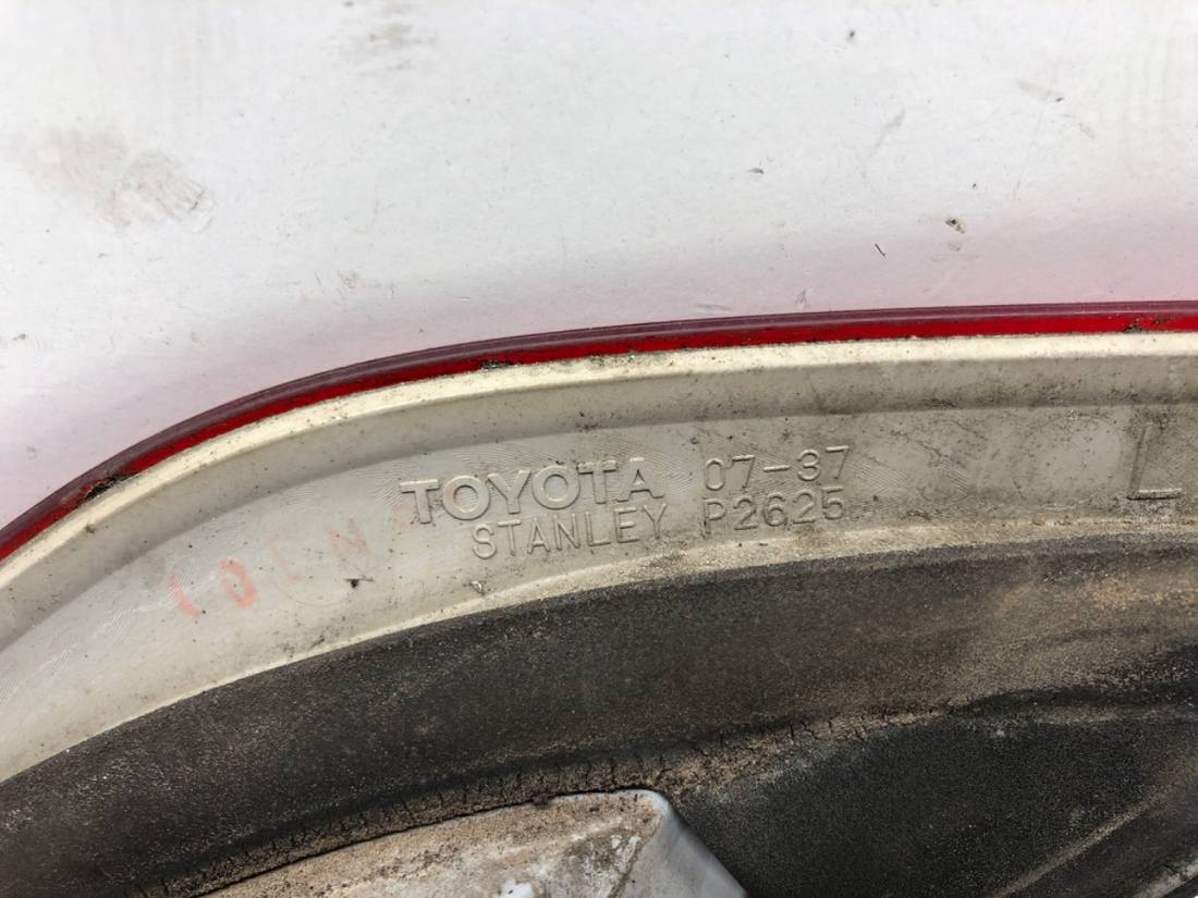Фонарь задний левый Toyota Avalon — фото детали 5
