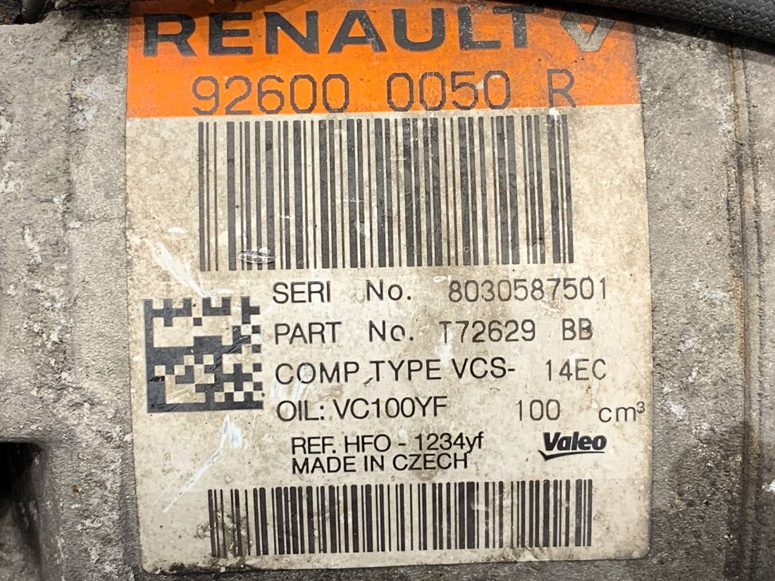 Компресор кондиціонера Renault Clio 926000050R — фото деталі 4