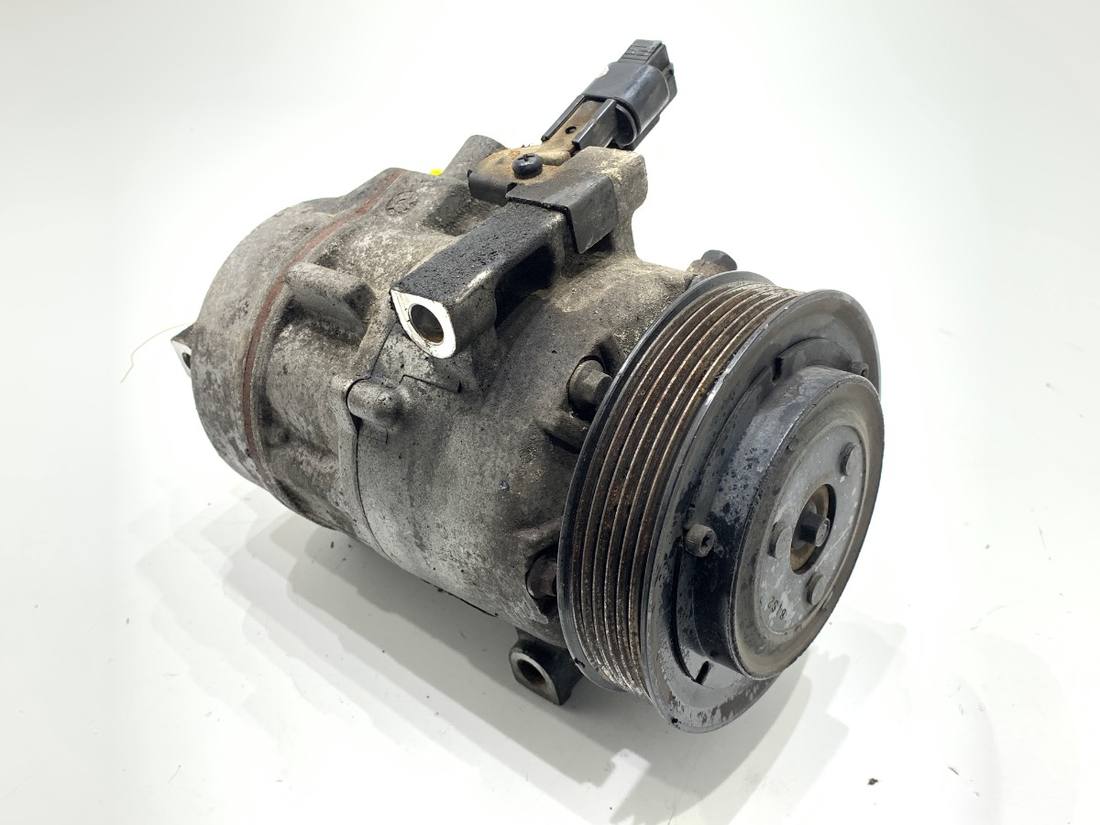 Компрессор кондиционера Hyundai Tucson F500-NFFEA02 — фото детали 2