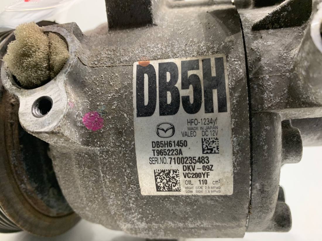 Компрессор кондиционера Mazda 2 DB5H61450 — фото детали 4