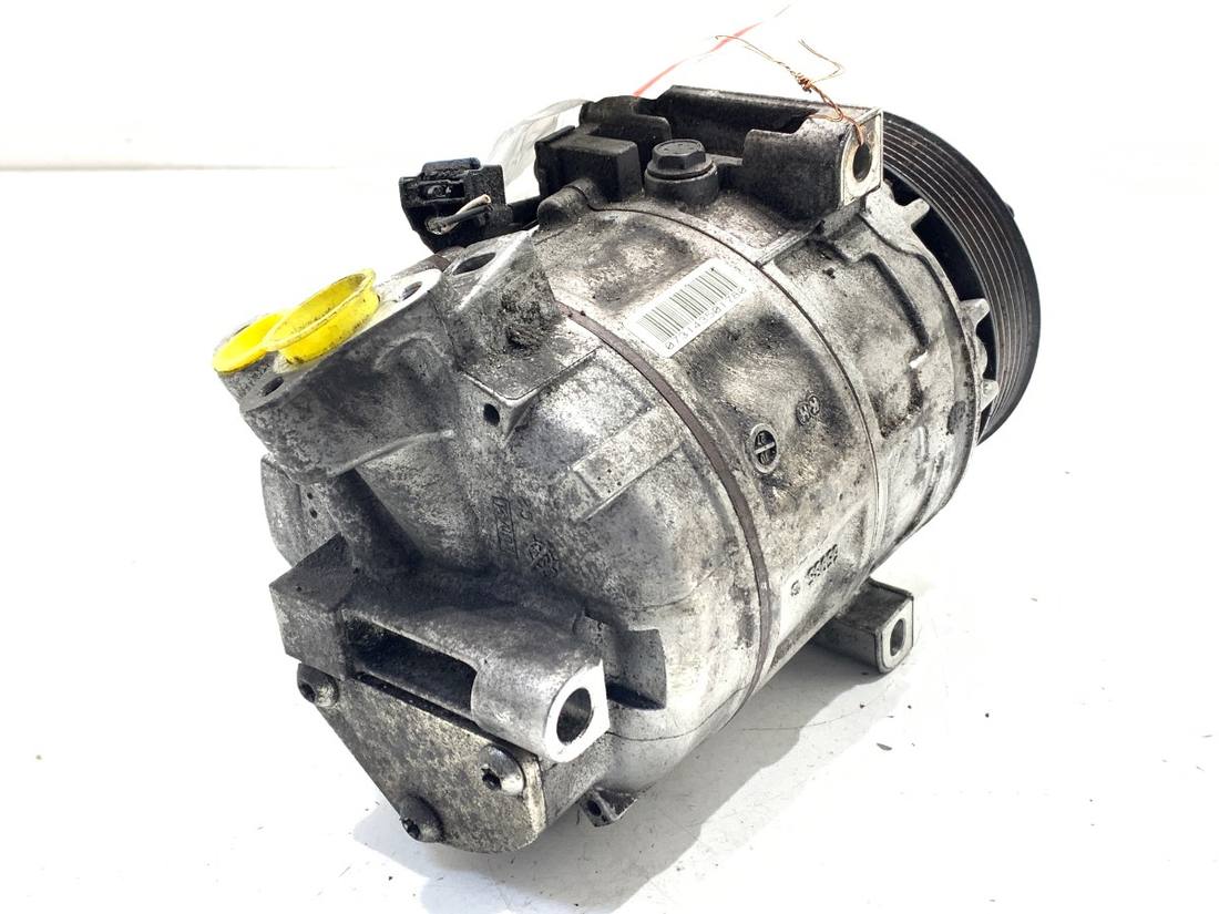 Компресор кондиціонера Renault Trafic 926000373R — фото деталі 3