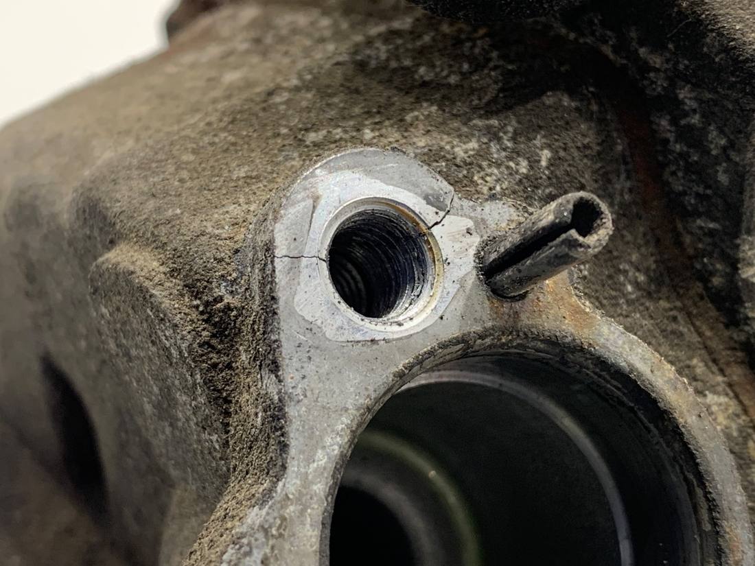Компресор кондиціонера BMW 5 E39 447220-8022 — фото деталі 4