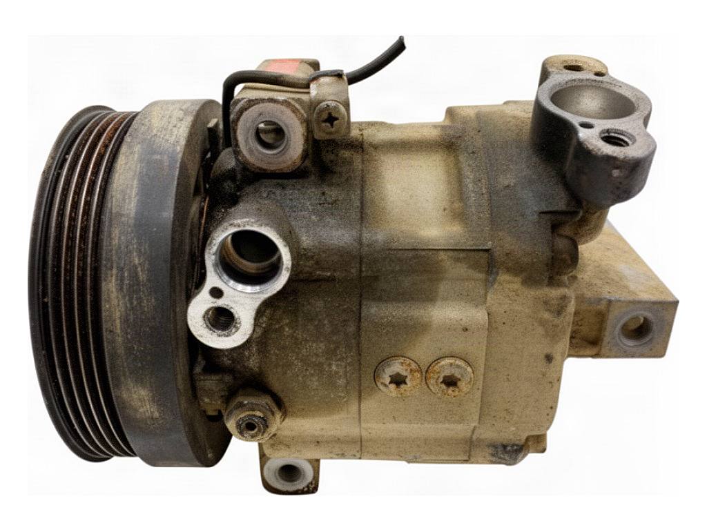 Компрессор кондиционера Mitsubishi Pajero MR315497