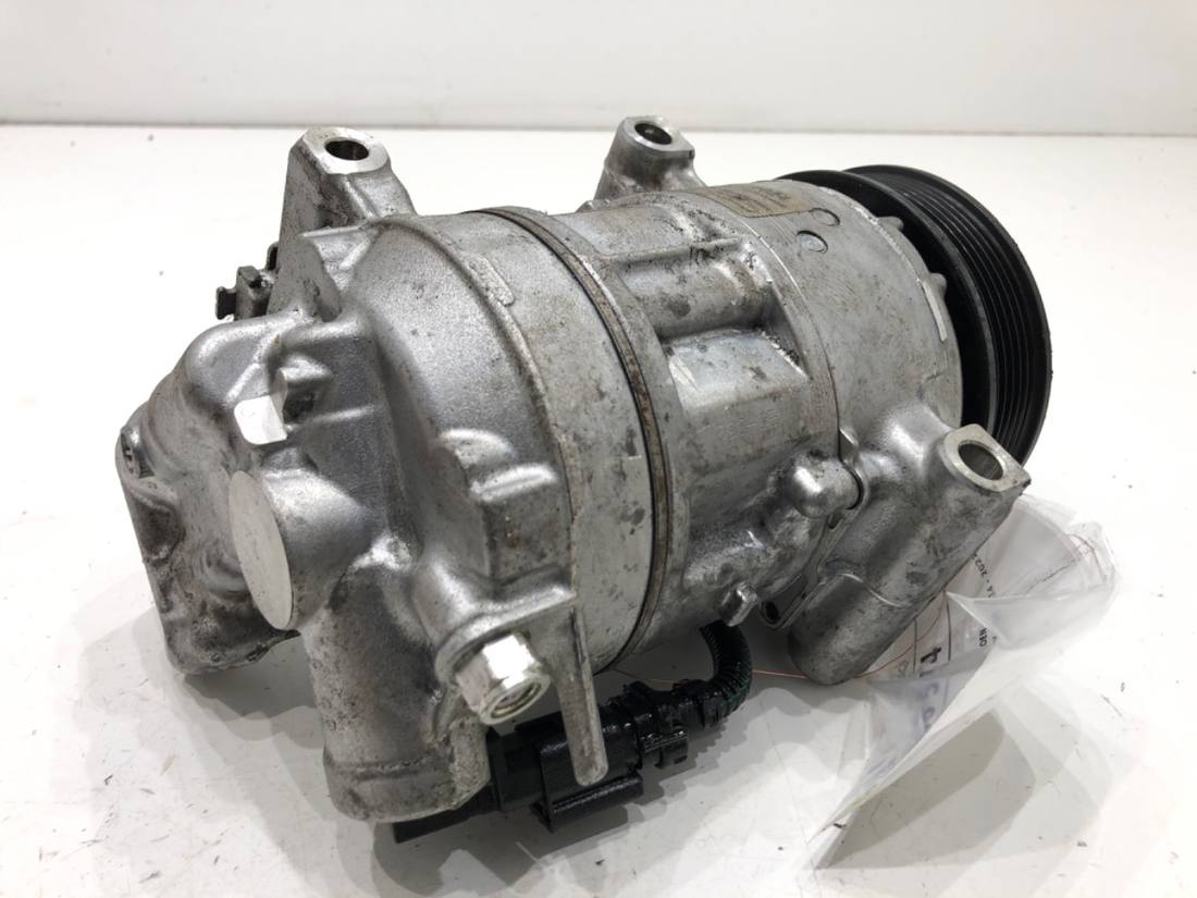 Компресор кондиціонера Citroen C4 DCP21024 — фото деталі 3