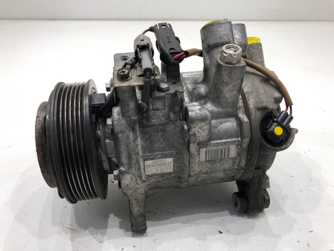 Компрессор кондиционера BMW X1 E84 447260-4711 — фото детали 2