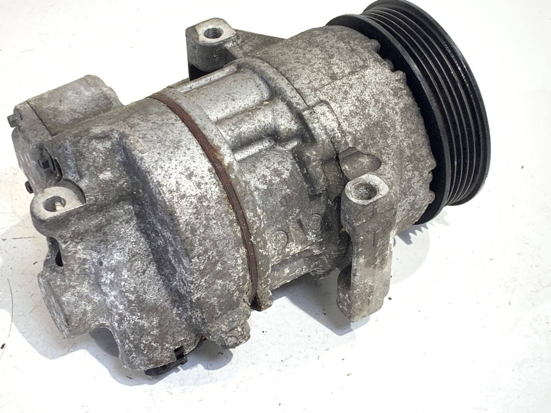 Компресор кондиціонера Mitsubishi Colt 447220-9687 — фото деталі 2