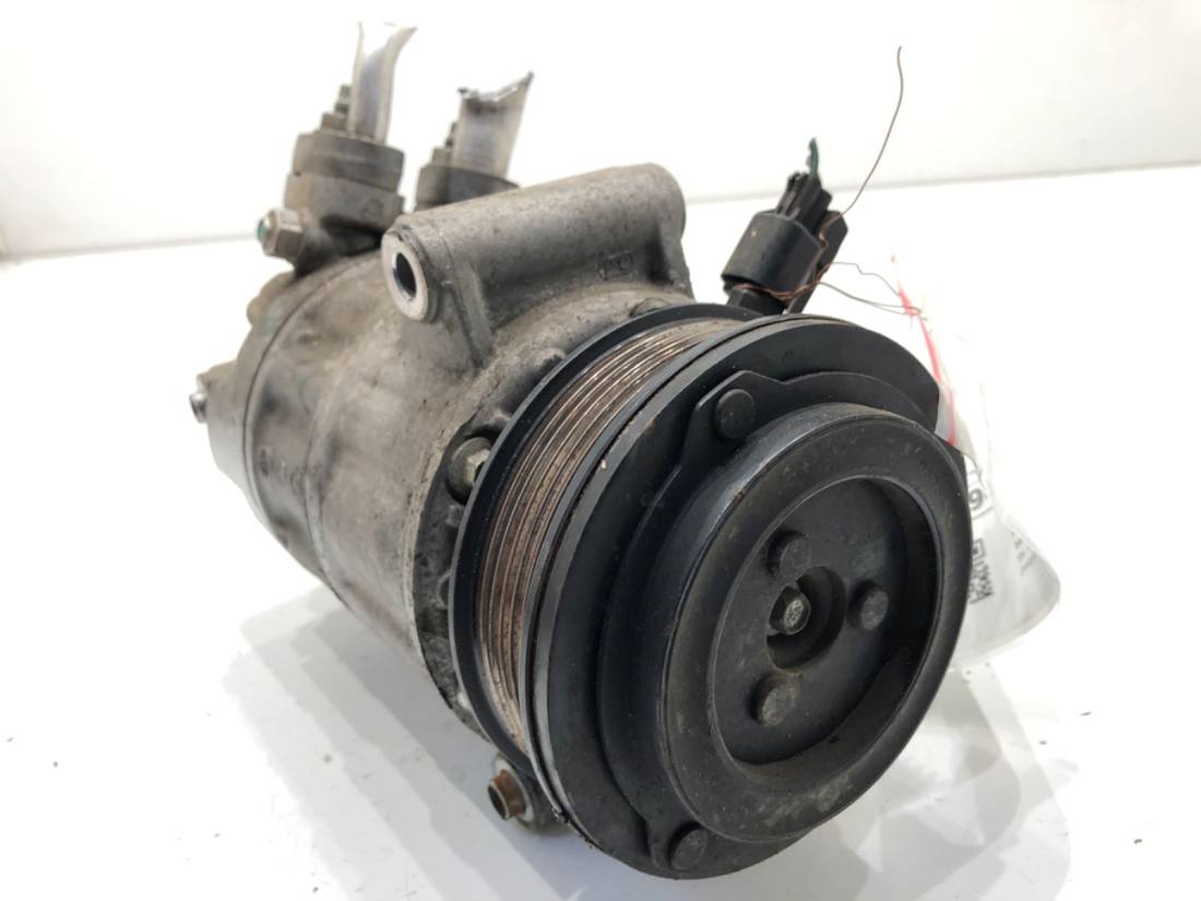 Компрессор кондиционера Ford Focus JX61-19D629-HA — фото детали 2