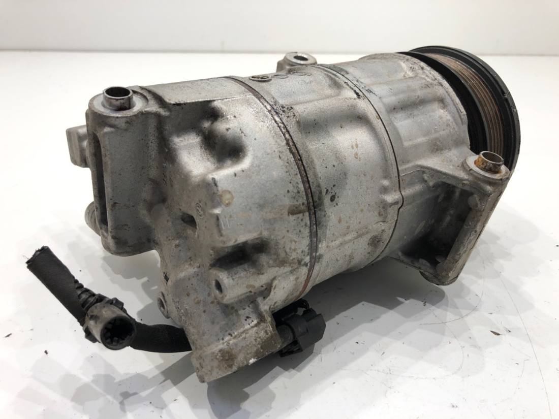 Компрессор кондиционера Ford Focus JX61-19D629-HA — фото детали 3