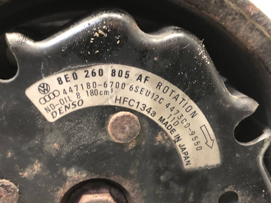 Компресор кондиціонера Audi A4 B6 447220-9560 — фото деталі 6