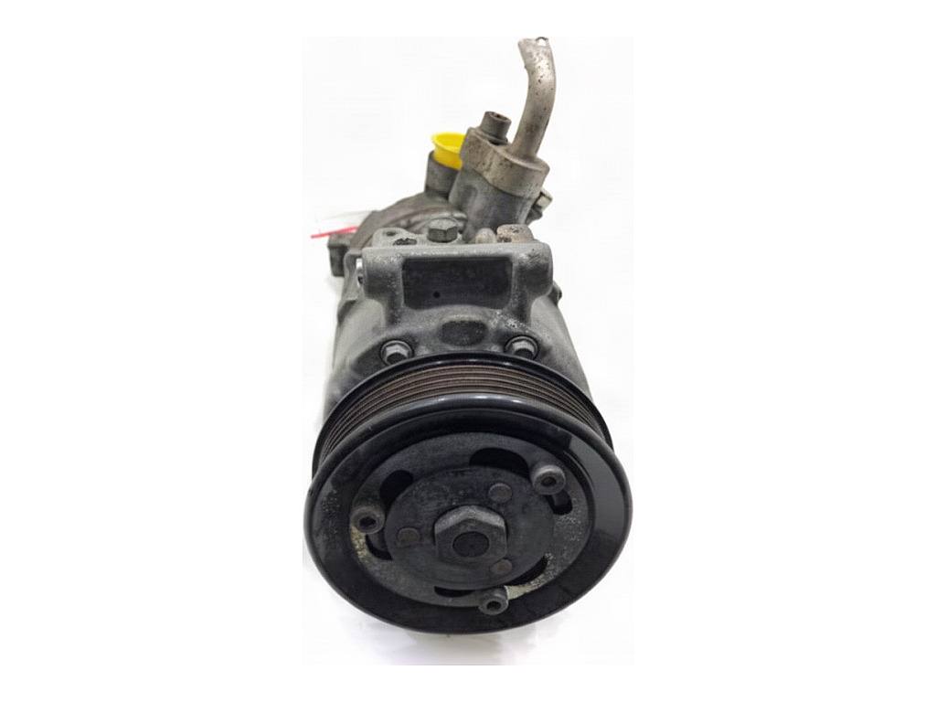 Компресор кондиціонера Volkswagen Golf 7 5Q0820803