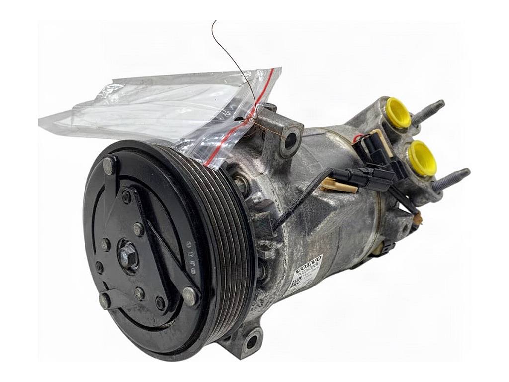 Компресор кондиціонера Volvo S60 32260849