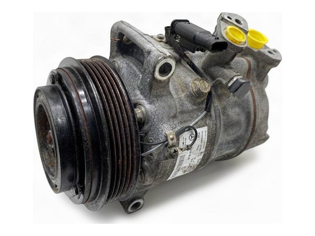 Компресор кондиціонера Mercedes C W205 A0008304500