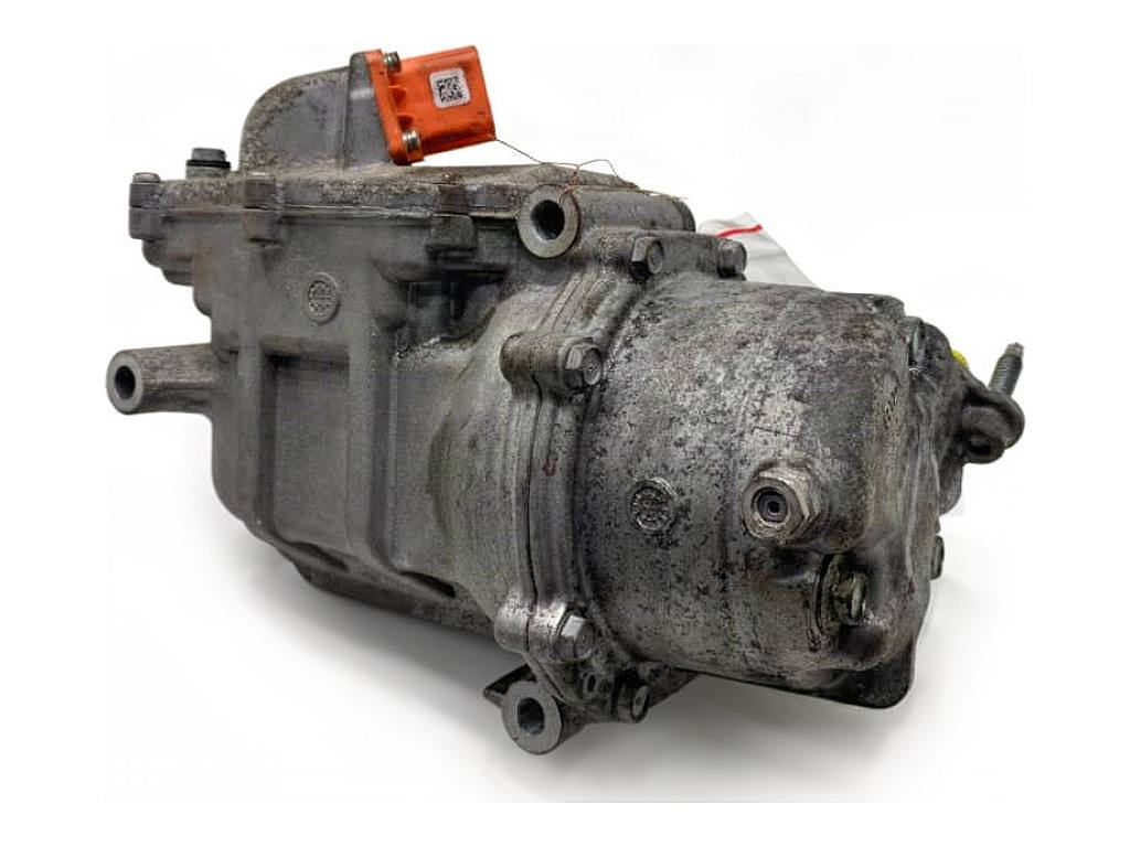 Компрессор кондиционера Chrysler Pacifica 68237995AE