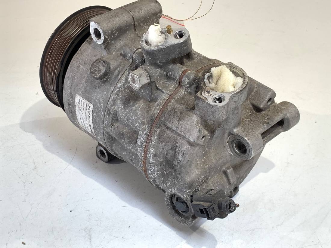Компресор кондиціонера Volkswagen Sharan 8FK351322 — фото деталі 3