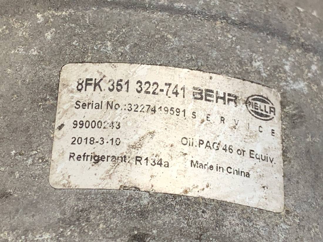 Компресор кондиціонера Volkswagen Sharan 8FK351322 — фото деталі 4