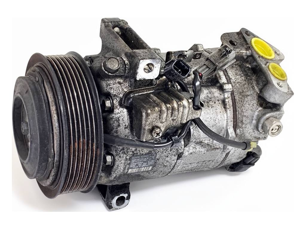 Компресор кондиціонера Renault Espace 926006266R