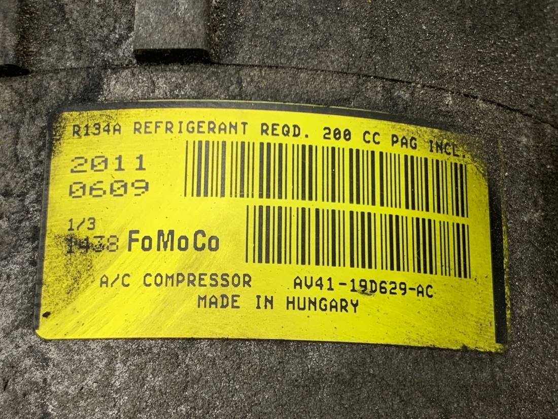 Компресор кондиціонера Ford Kuga AU41-19D629-AC — фото деталі 4