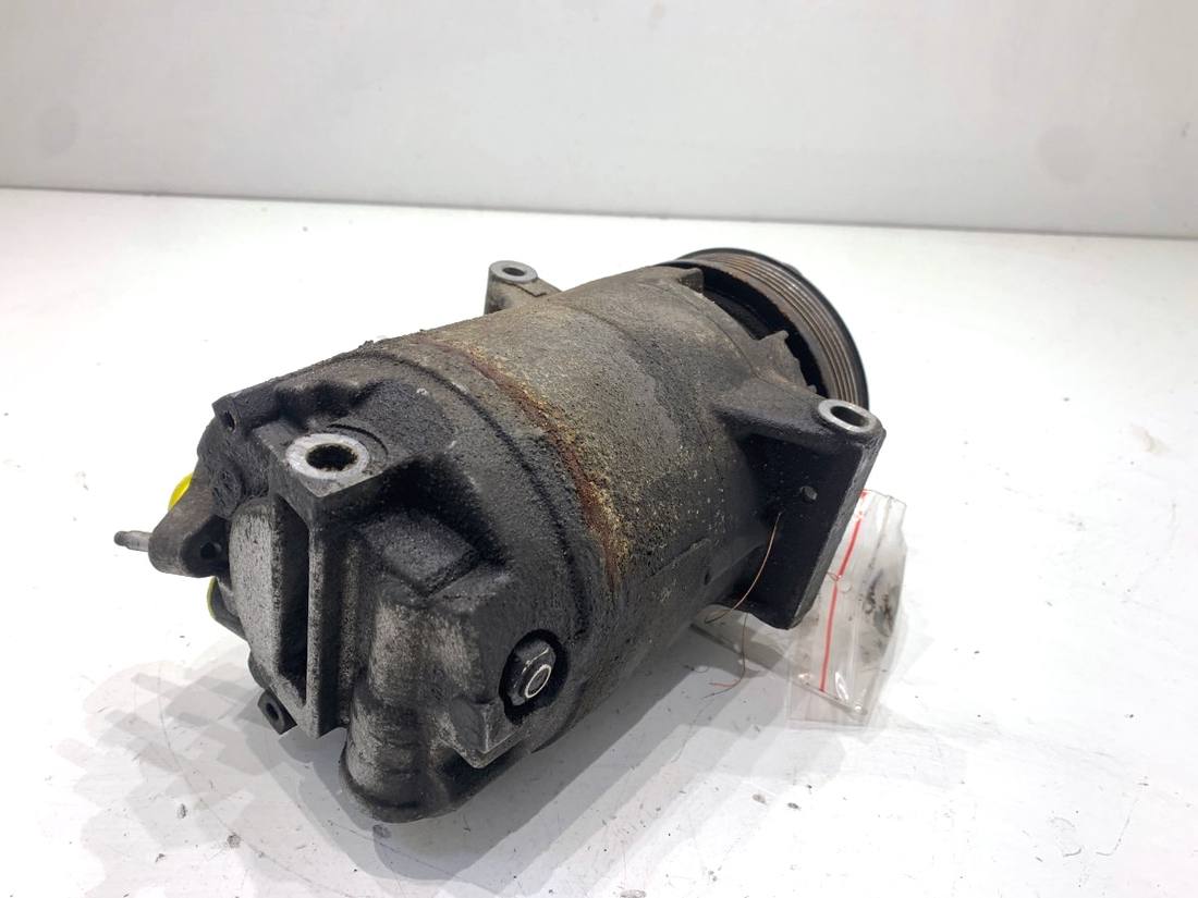 Компрессор кондиционера Nissan Qashqai 92600BR20A — фото детали 3