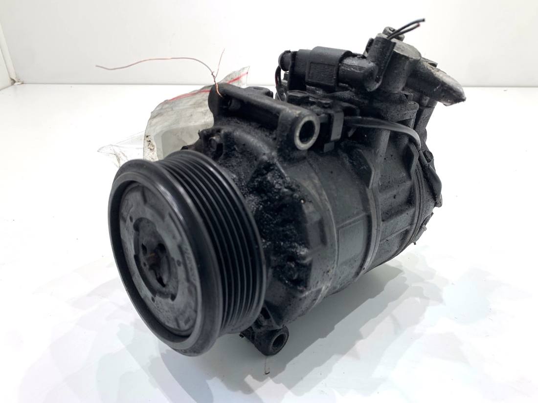 Компрессор кондиционера Volkswagen Phaeton 3D0820803