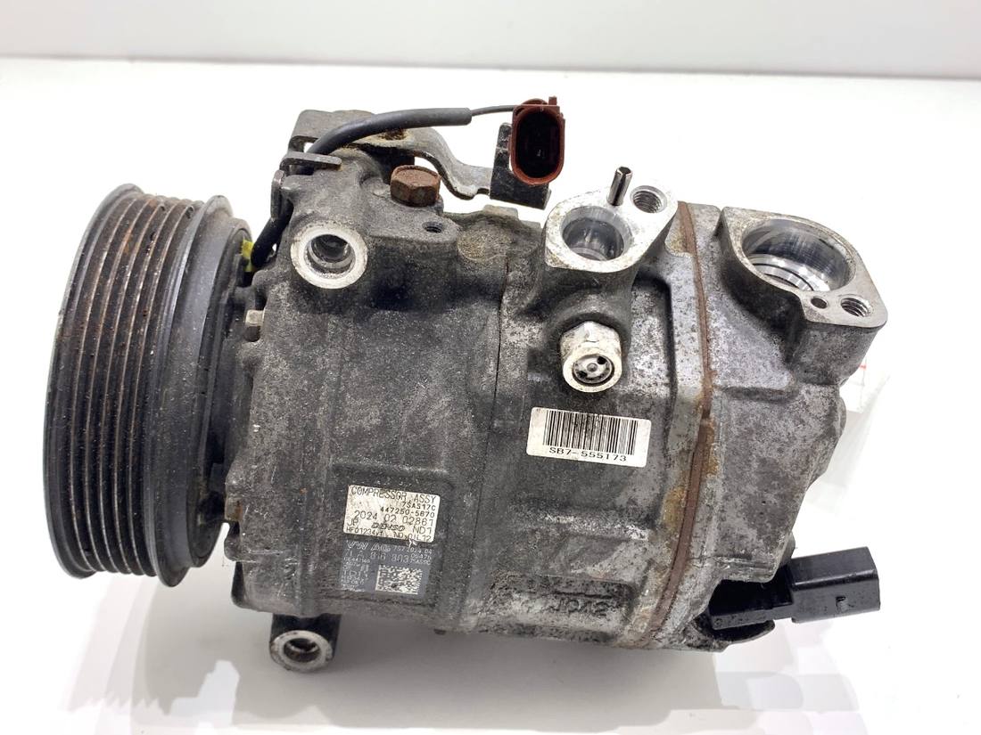 Компресор кондиціонера Volkswagen Transporter T6 7LA816803