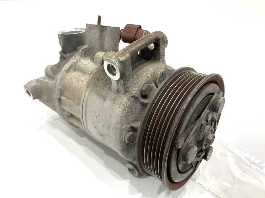 Компресор кондиціонера Skoda Fabia 3 3Q0816803B — фото деталі 2