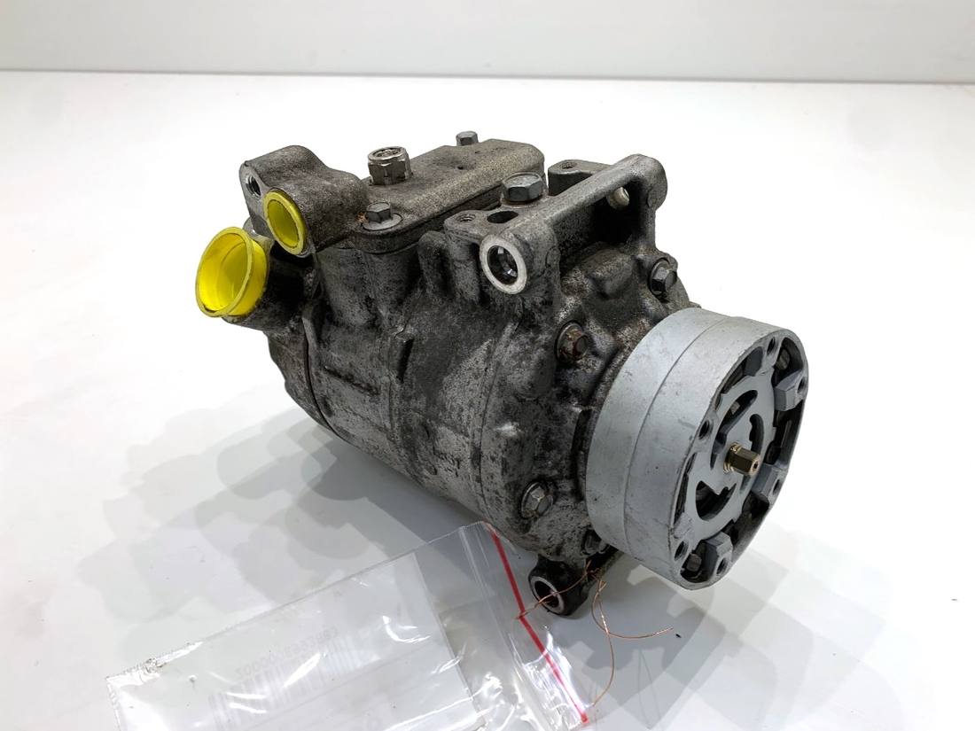 Компресор кондиціонера Audi A8 D4 4H0260805H