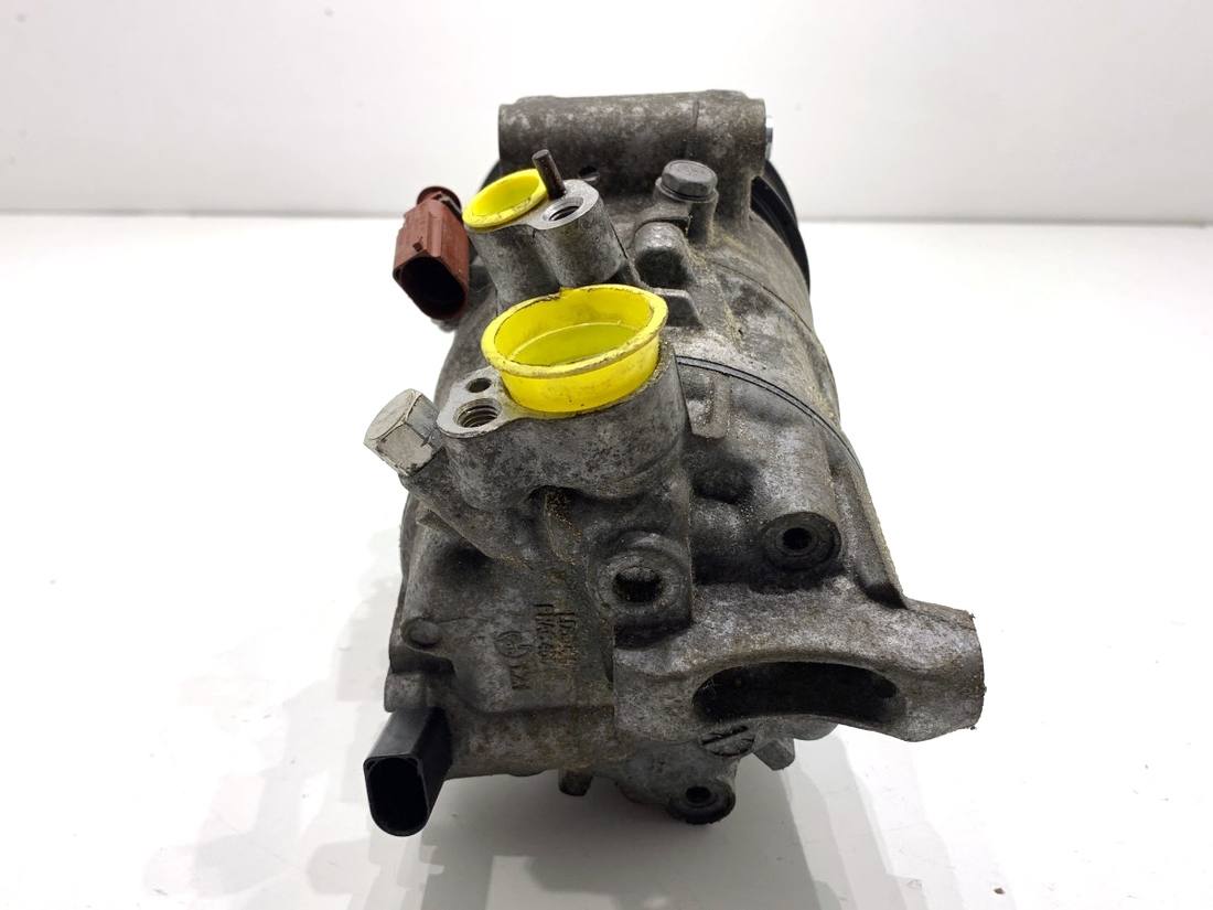 Компресор кондиціонера Ford Transit Connect 3Q0816803B — фото деталі 3