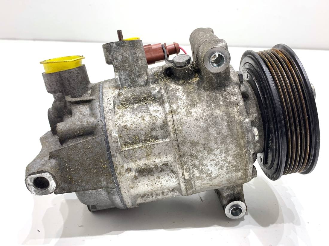 Компресор кондиціонера Ford Transit Connect 3Q0816803B — фото деталі 4