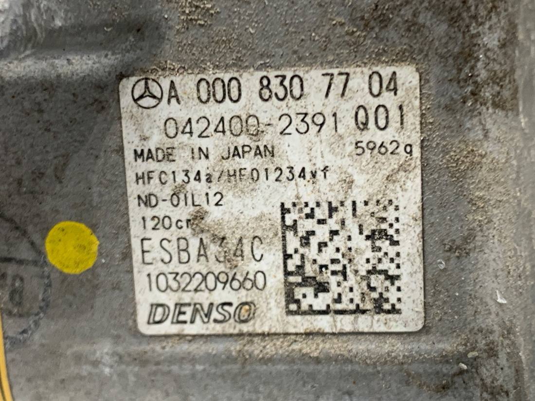 Компрессор кондиционера Mercedes Sprinter A0008307704 — фото детали 4