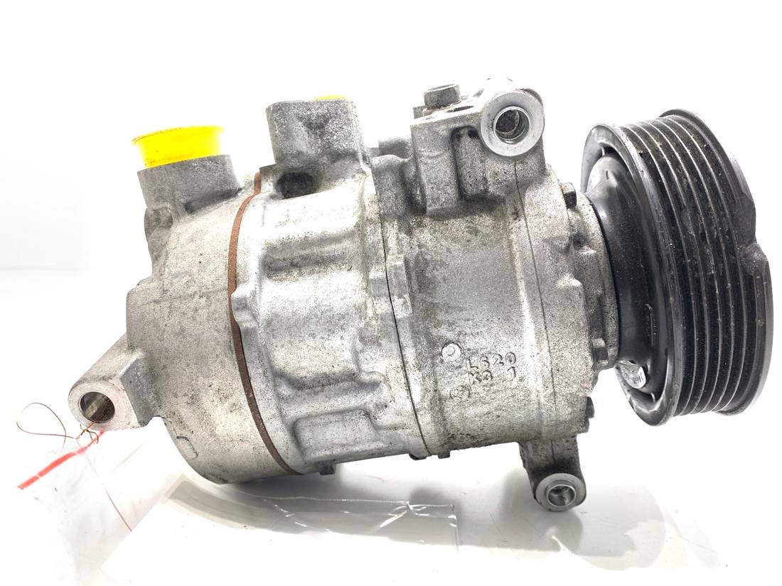 Компресор кондиціонера Audi A4 B9 4M0816803 — фото деталі 3