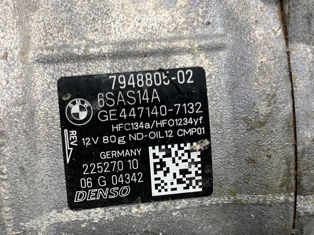 Компрессор кондиционера BMW X4 F98 7948805 — фото детали 3