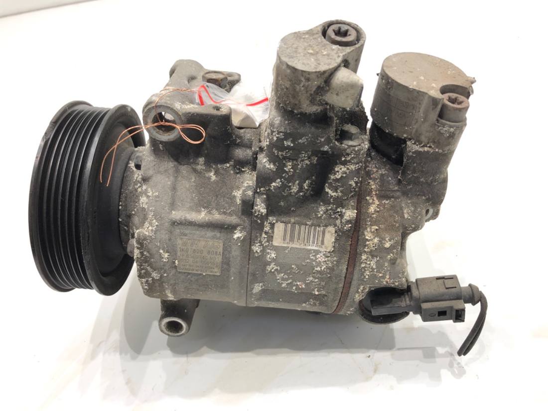 Компресор кондиціонера Volkswagen Passat B7 1K0820808A — фото деталі 2
