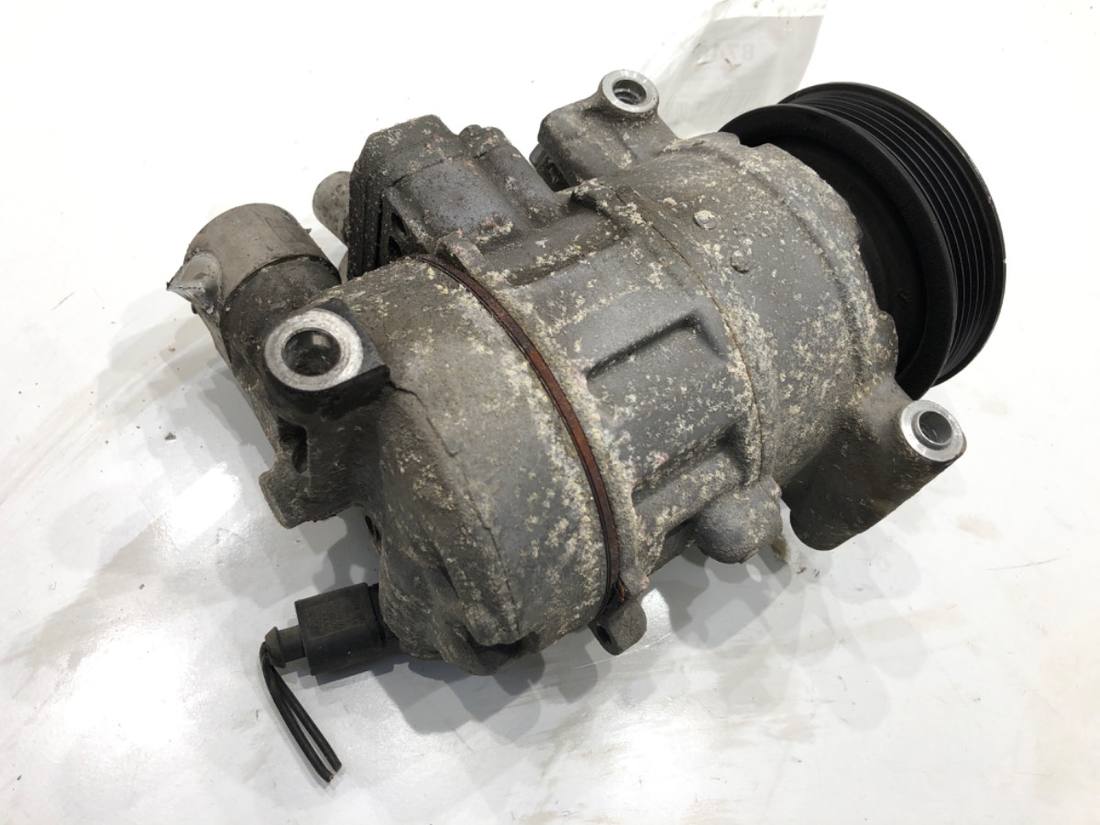 Компресор кондиціонера Volkswagen Passat B7 1K0820808A — фото деталі 3