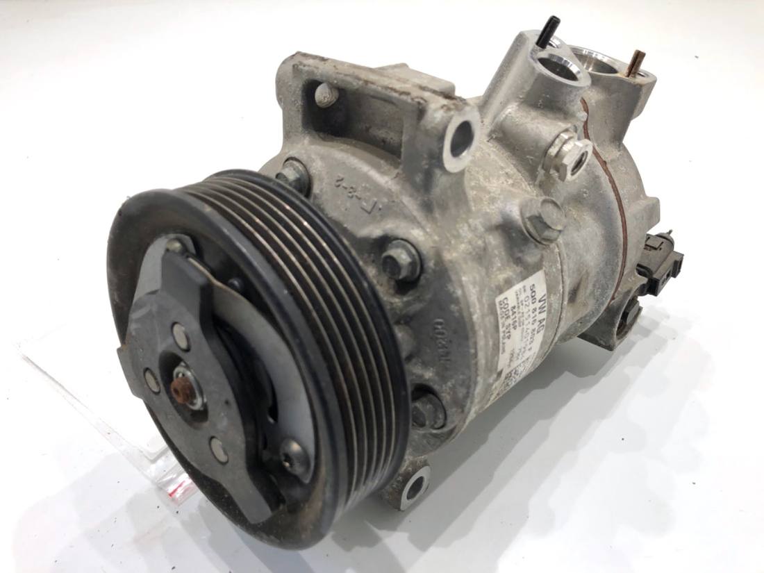 Компресор кондиціонера Skoda Fabia 3 5Q0816803F