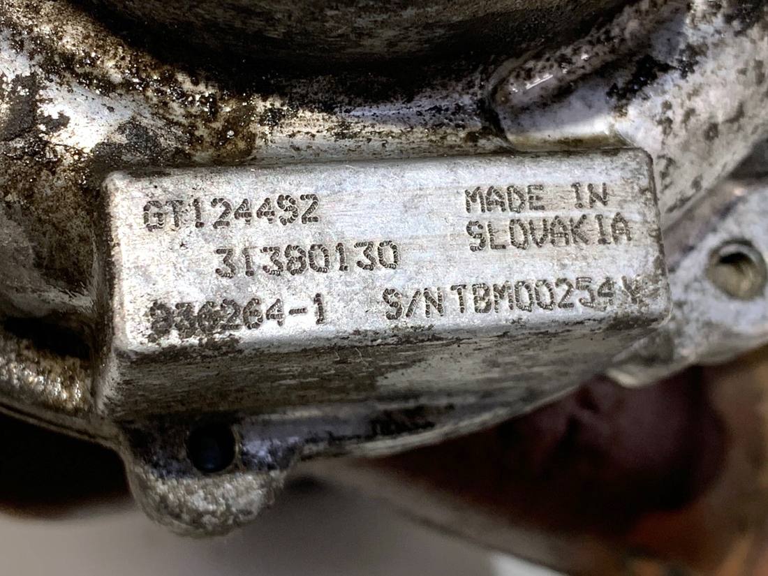 Компрессор кондиционера Volvo V40 31380130 — фото детали 5