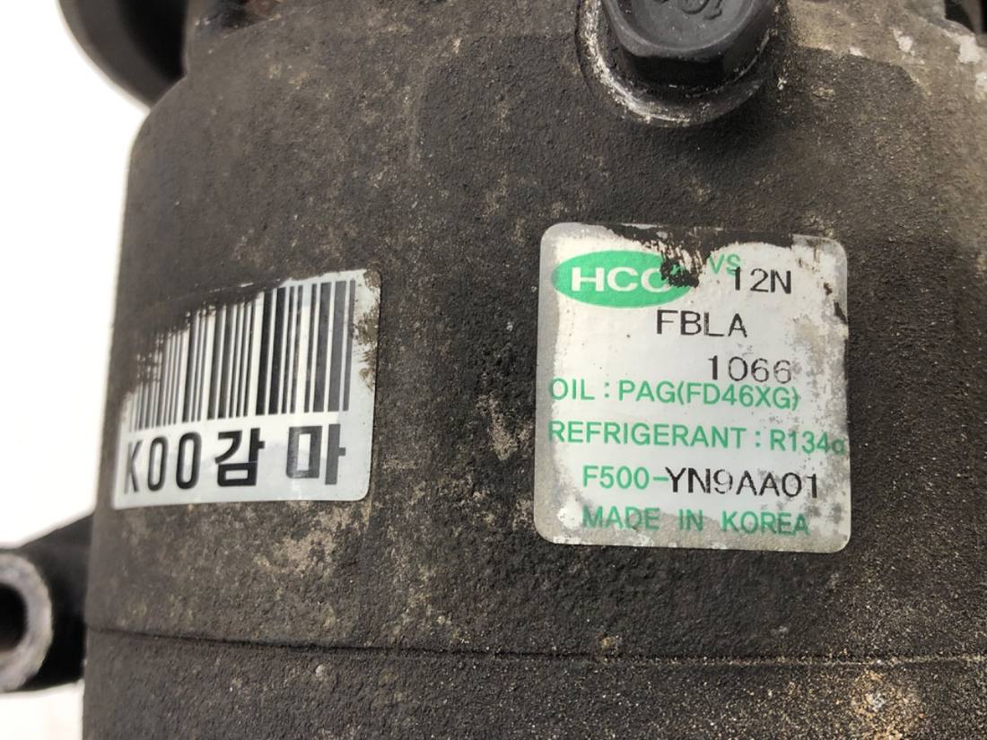 Компресор кондиціонера Kia Venga F500-YN9AA01 — фото деталі 5